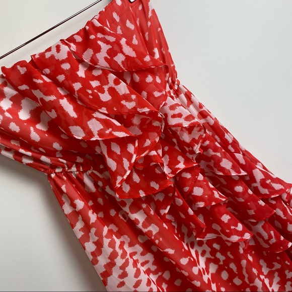 FOREVER 21 Asymmetrical Strapless Dress - Picture 2 of 6